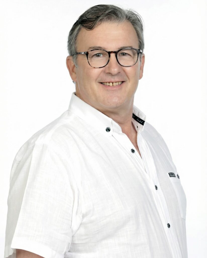 MindCo2-a-propos-lui-L-Girard